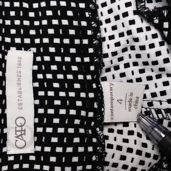 Cato Contemporary Bengaline Pull On Pant Stretch Women's Size 4 Black - Picture 4 of 8